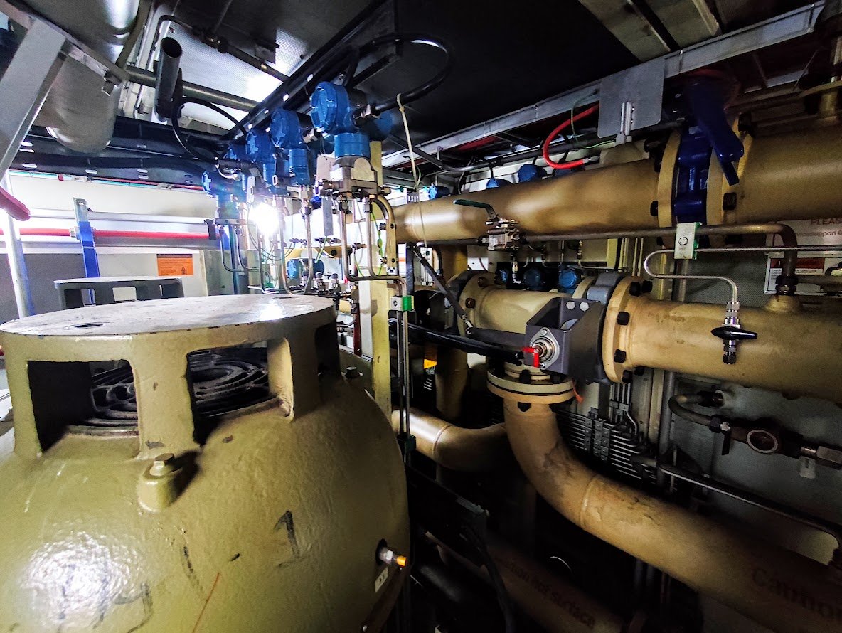 Gas Turbine Lube Oil System Compartment